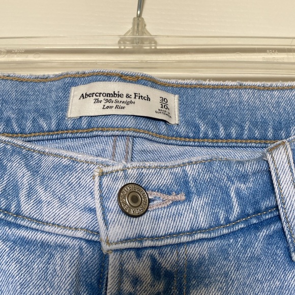 Abercrombie &Fitch jeans - Picture 5 of 5